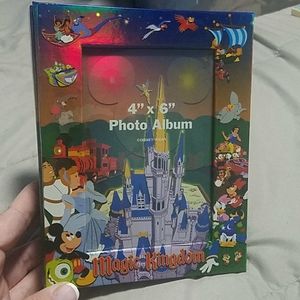 Disney Magic kingdom 4 x 6 photo album
